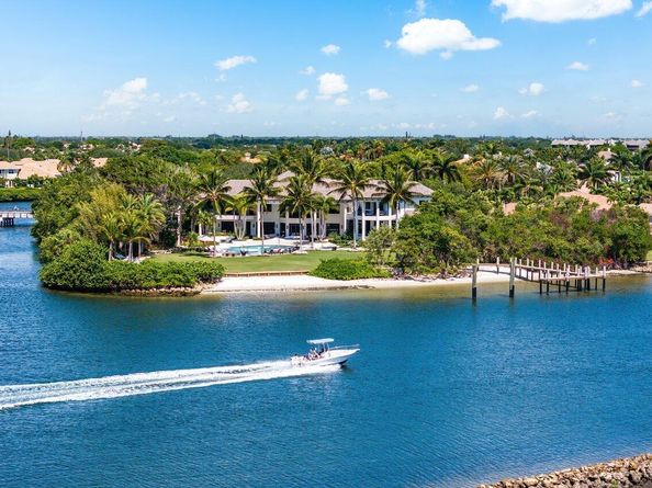 3208 Pilots Point Circle, Jupiter FL 33477