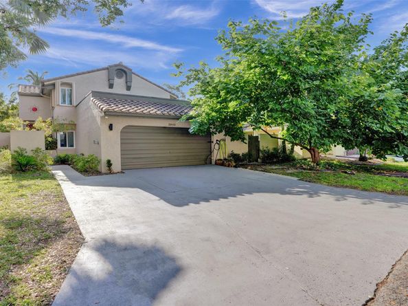 2945 Begonia Way, Cooper City FL 33026