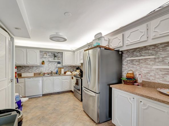 801 Lake Shore Drive 405, Lake Park FL 33403
