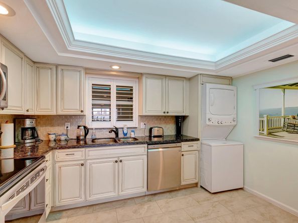 801 Lake Shore Drive 405, Lake Park FL 33403