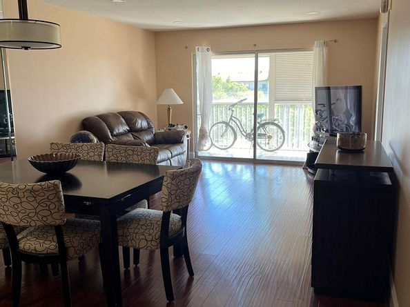 1300 SW 130th Ave F412, Pembroke Pines FL 33027