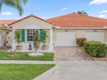 6132 Floral Lakes Drive