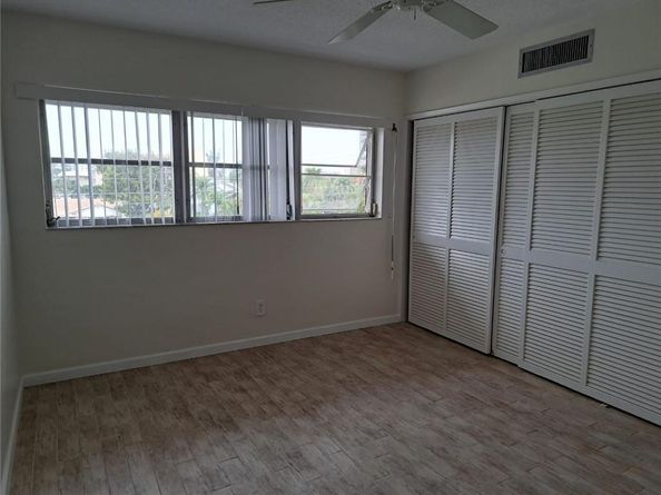2455 NE 51st St E307, Fort Lauderdale FL 33308