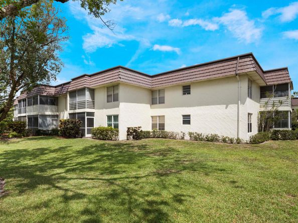 12003 Poinciana Boulevard 103, Royal Palm Beach FL 33411