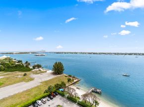 5600 N Flagler Drive 1209, West Palm Beach FL 33407
