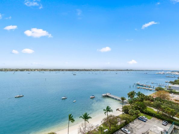5600 N Flagler Drive 1209, West Palm Beach FL 33407