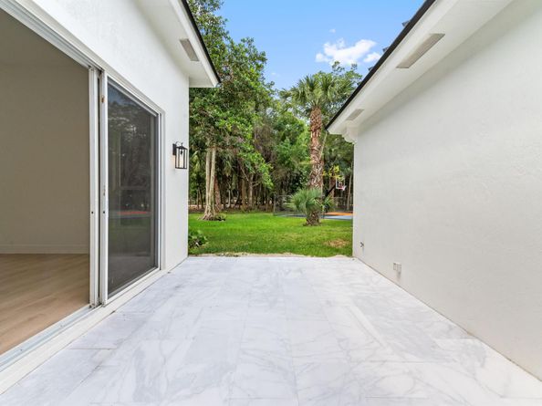 728 Deerwood Court, Wellington FL 33414