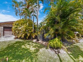 5200 Woodlands Bl, Tamarac FL 33319