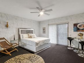 5200 Woodlands Bl, Tamarac FL 33319