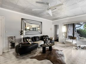 5200 Woodlands Bl, Tamarac FL 33319