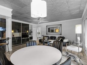 5200 Woodlands Bl, Tamarac FL 33319