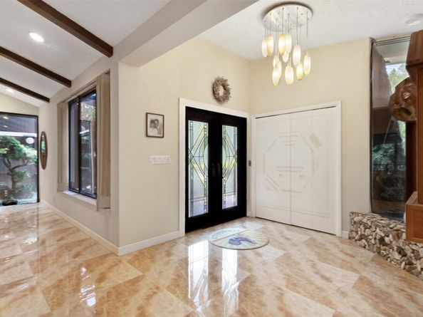 5200 Woodlands Bl, Tamarac FL 33319