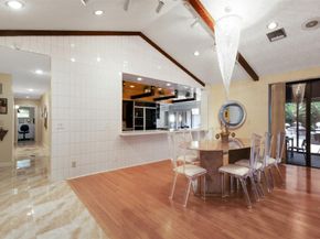 5200 Woodlands Bl, Tamarac FL 33319