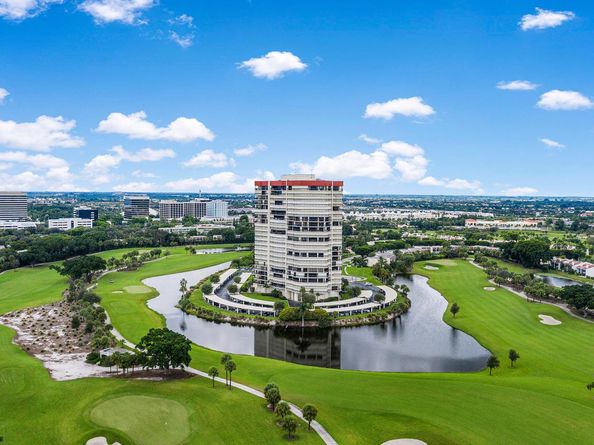 1900 Consulate Place 205, West Palm Beach FL 33401