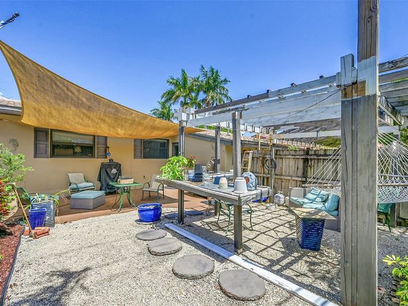 2200 NE 54th St, Fort Lauderdale FL 33308