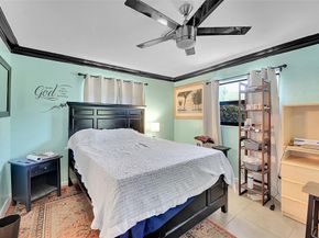 2200 NE 54th St, Fort Lauderdale FL 33308