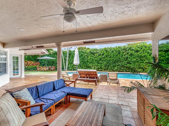 2921 NW 25th Way, Boca Raton FL 33434