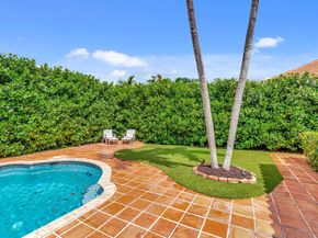2921 NW 25th Way, Boca Raton FL 33434