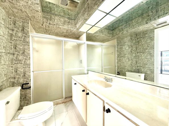 5670 Piping Rock Drive, Boynton Beach FL 33437