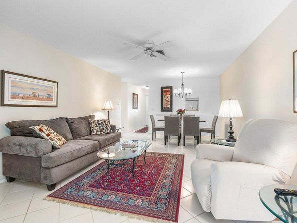 2102 NE 1st Way 206, Boynton Beach FL 33435