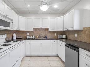 2102 NE 1st Way 206, Boynton Beach FL 33435