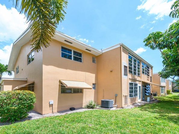 2102 NE 1st Way 206, Boynton Beach FL 33435