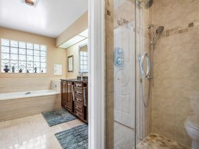 17 Clubhouse Lane, Boynton Beach FL 33436