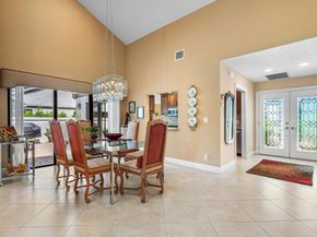 17 Clubhouse Lane, Boynton Beach FL 33436