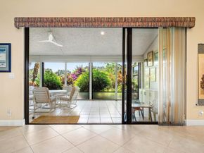 17 Clubhouse Lane, Boynton Beach FL 33436