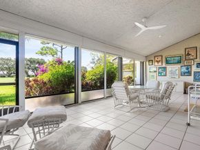17 Clubhouse Lane, Boynton Beach FL 33436