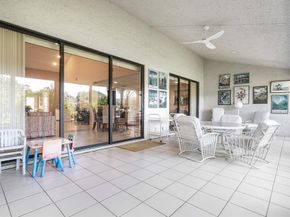17 Clubhouse Lane, Boynton Beach FL 33436