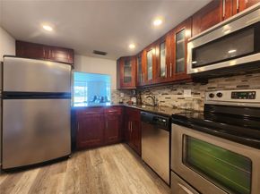 3241 Holiday Springs Blvd 104, Margate FL 33063