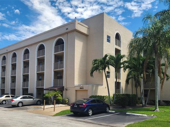 3241 Holiday Springs Blvd 104, Margate FL 33063