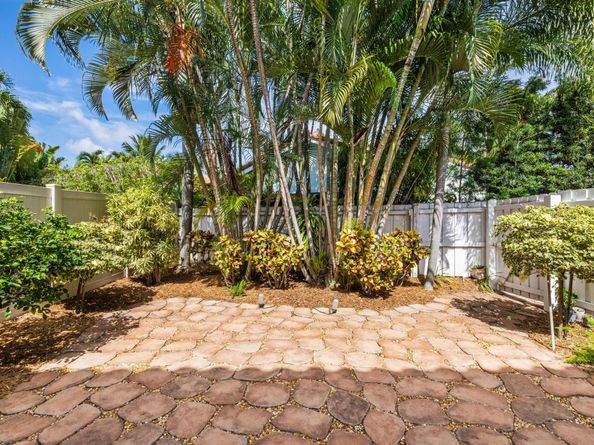 3501 Harbor Circle, Delray Beach FL 33483
