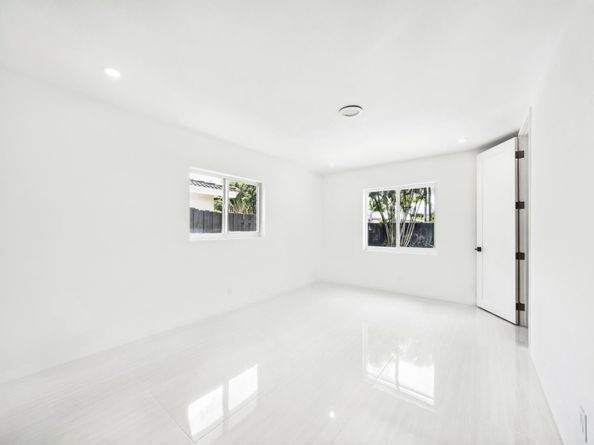 1750 NE 49 Street, Fort Lauderdale FL 33334