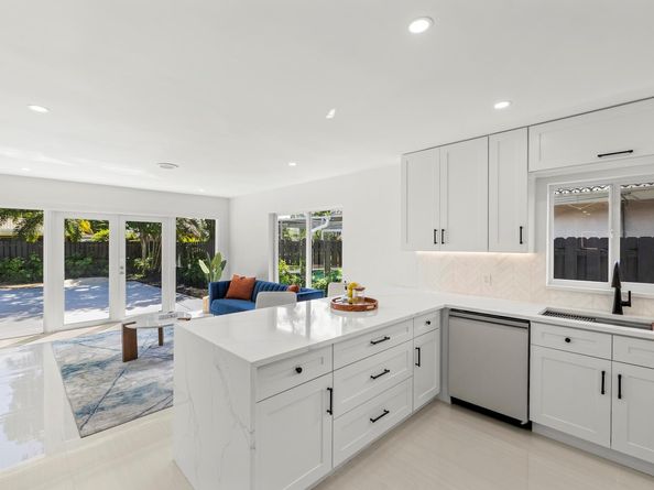 1750 NE 49 Street, Fort Lauderdale FL 33334