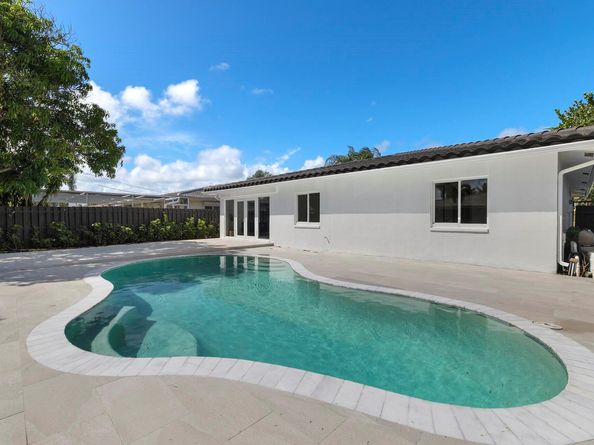 1750 NE 49 Street, Fort Lauderdale FL 33334