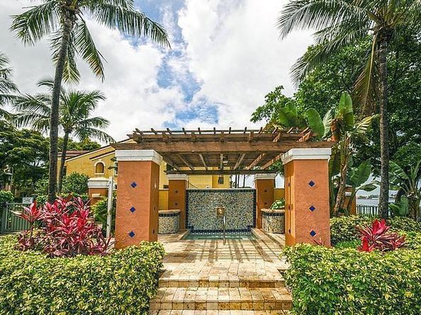 157 Yacht Club Way 106, Hypoluxo FL 33462