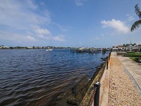 157 Yacht Club Way 106, Hypoluxo FL 33462