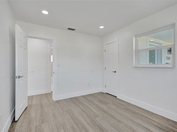 1330 NW 190th St, Miami Gardens FL 33169