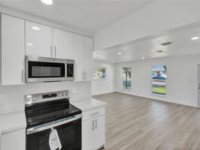 1330 NW 190th St, Miami Gardens FL 33169