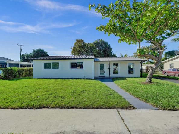 1330 NW 190th St, Miami Gardens FL 33169