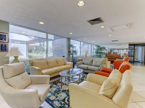 2334 S Cypress Bend Dr 511, Pompano Beach FL 33069