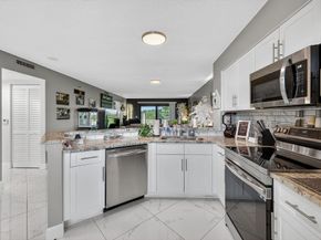2334 S Cypress Bend Dr 511, Pompano Beach FL 33069