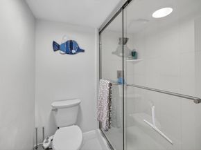 2334 S Cypress Bend Dr 511, Pompano Beach FL 33069