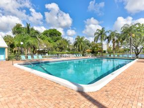 2334 S Cypress Bend Dr 511, Pompano Beach FL 33069