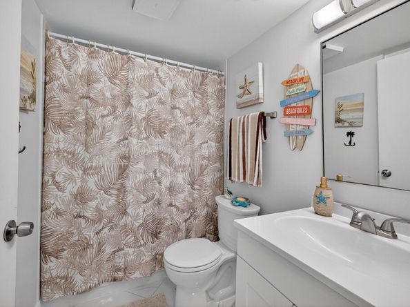 2334 S Cypress Bend Dr 511, Pompano Beach FL 33069