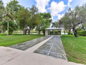 2334 S Cypress Bend Dr 511, Pompano Beach FL 33069