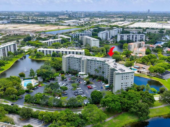 2334 S Cypress Bend Dr 511, Pompano Beach FL 33069