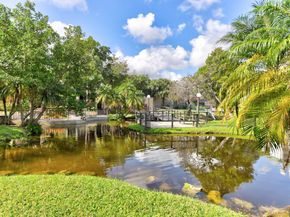 2334 S Cypress Bend Dr 511, Pompano Beach FL 33069